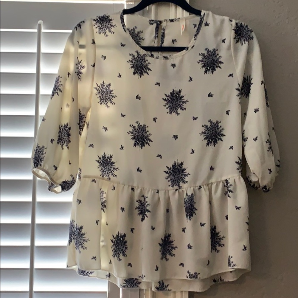 Cream and navy floral top